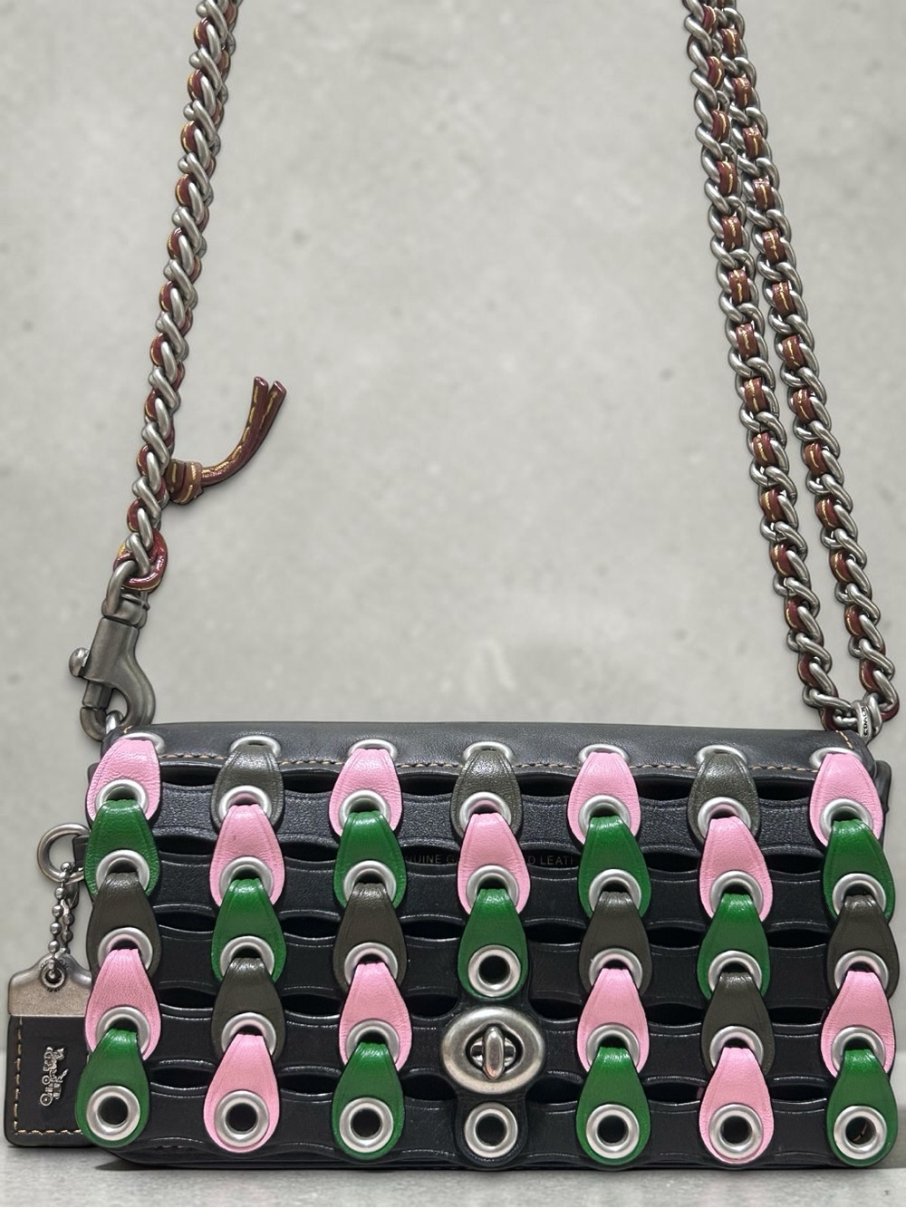 COACH 1941 Dinkier Glovetanned Leather Color Block Links Convertible Strap - Picture 12 of 14